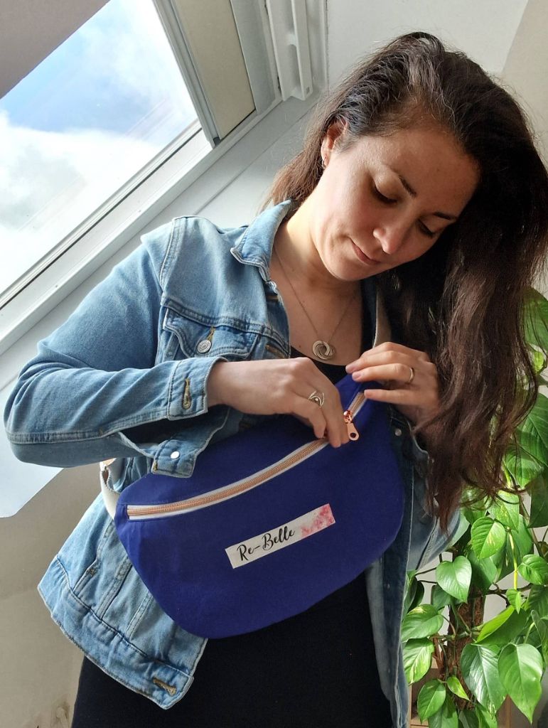 Portrait de Cécilia dans son atelier